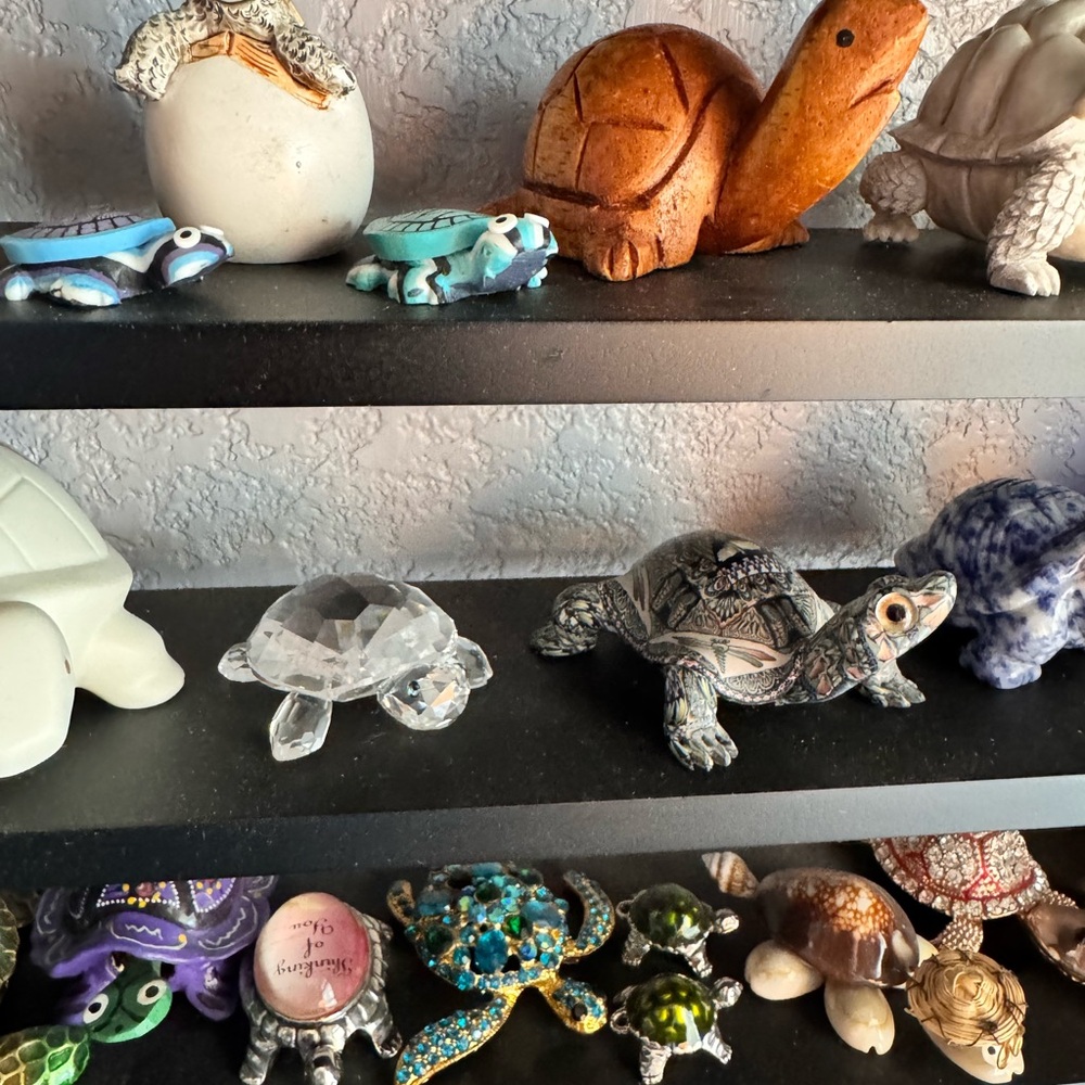 Decorative Turtle Figurine Collection - Picture 3 of 4